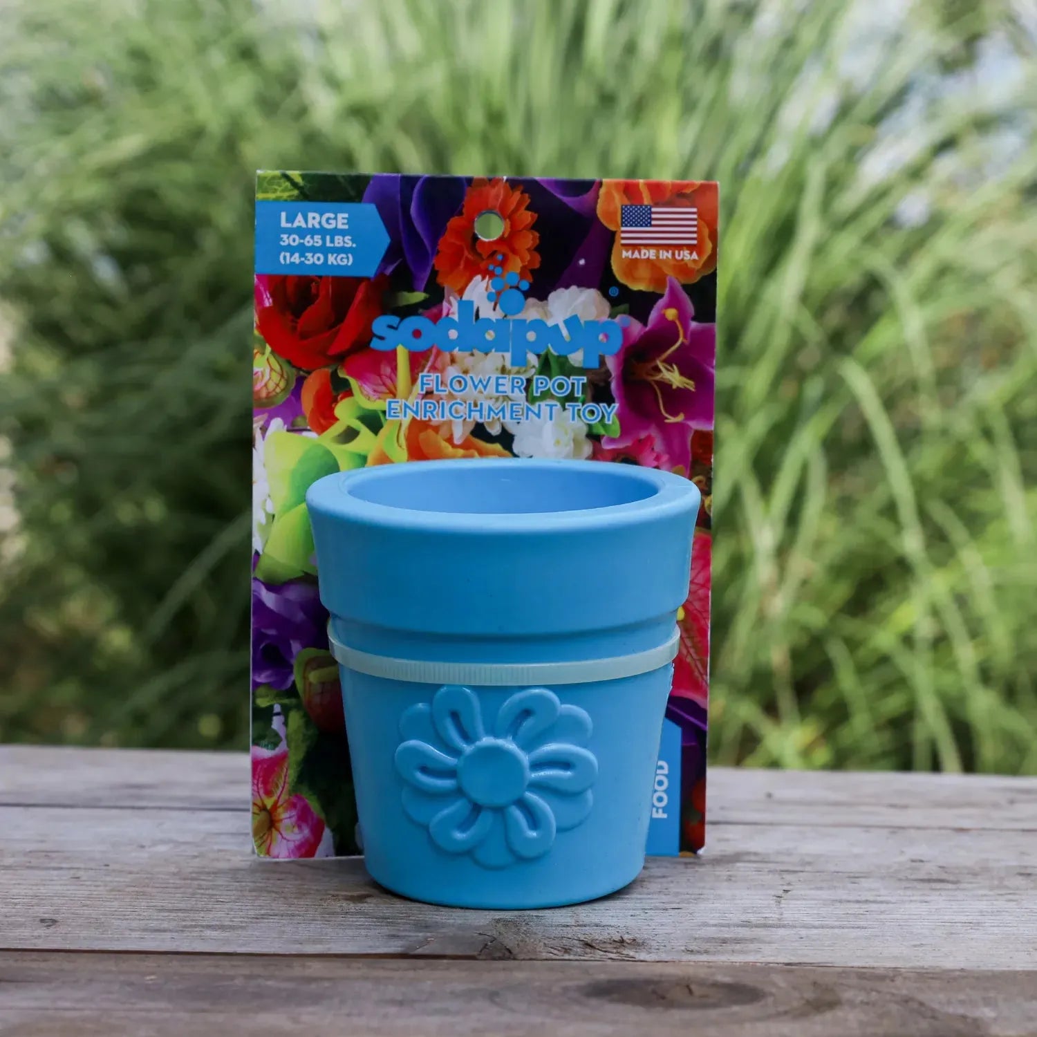 Flower pot - Blauw - Sodapup - Enrichment voor honden, hersenwerk voor honden, Hoe begin je met enrichment?, slowfeeder voor je hond, Sodapup, treat dispenser voor je hond, Verrijking voor honden, Voedselverrijking voor je hond - By Marley