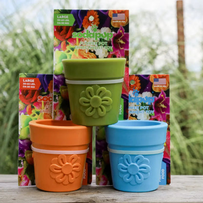 Flower pot - Blauw - Sodapup - Enrichment voor honden, hersenwerk voor honden, Hoe begin je met enrichment?, slowfeeder voor je hond, Sodapup, treat dispenser voor je hond, Verrijking voor honden, Voedselverrijking voor je hond - By Marley