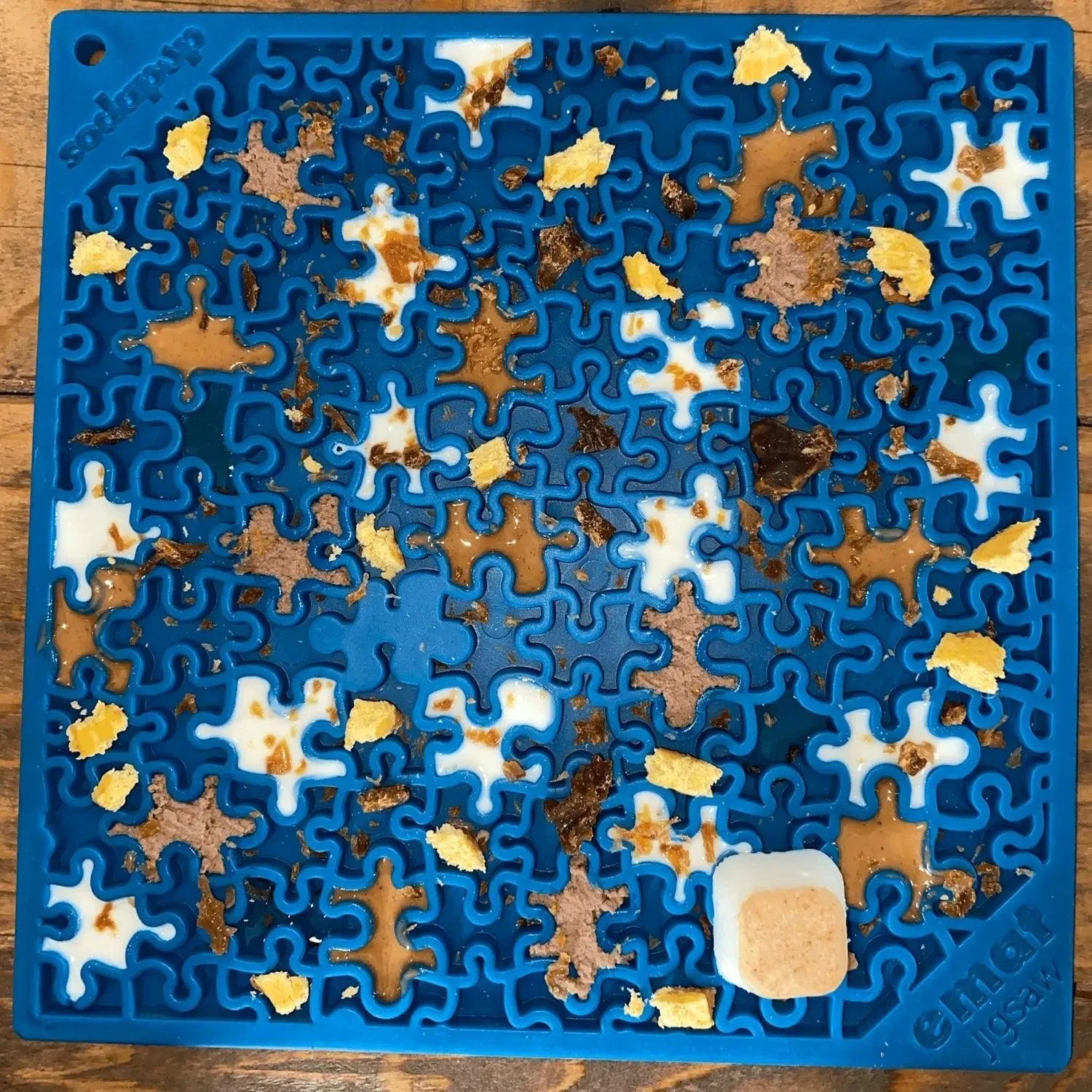 Likmat Jigsaw blauw - Sodapup - dogenrichment, Enrichment voor honden, Je hond langzamer laten eten, likmat, Mentale stimulatie voor je hond, sale, Sodapup, Verrijking voor honden - By Marley