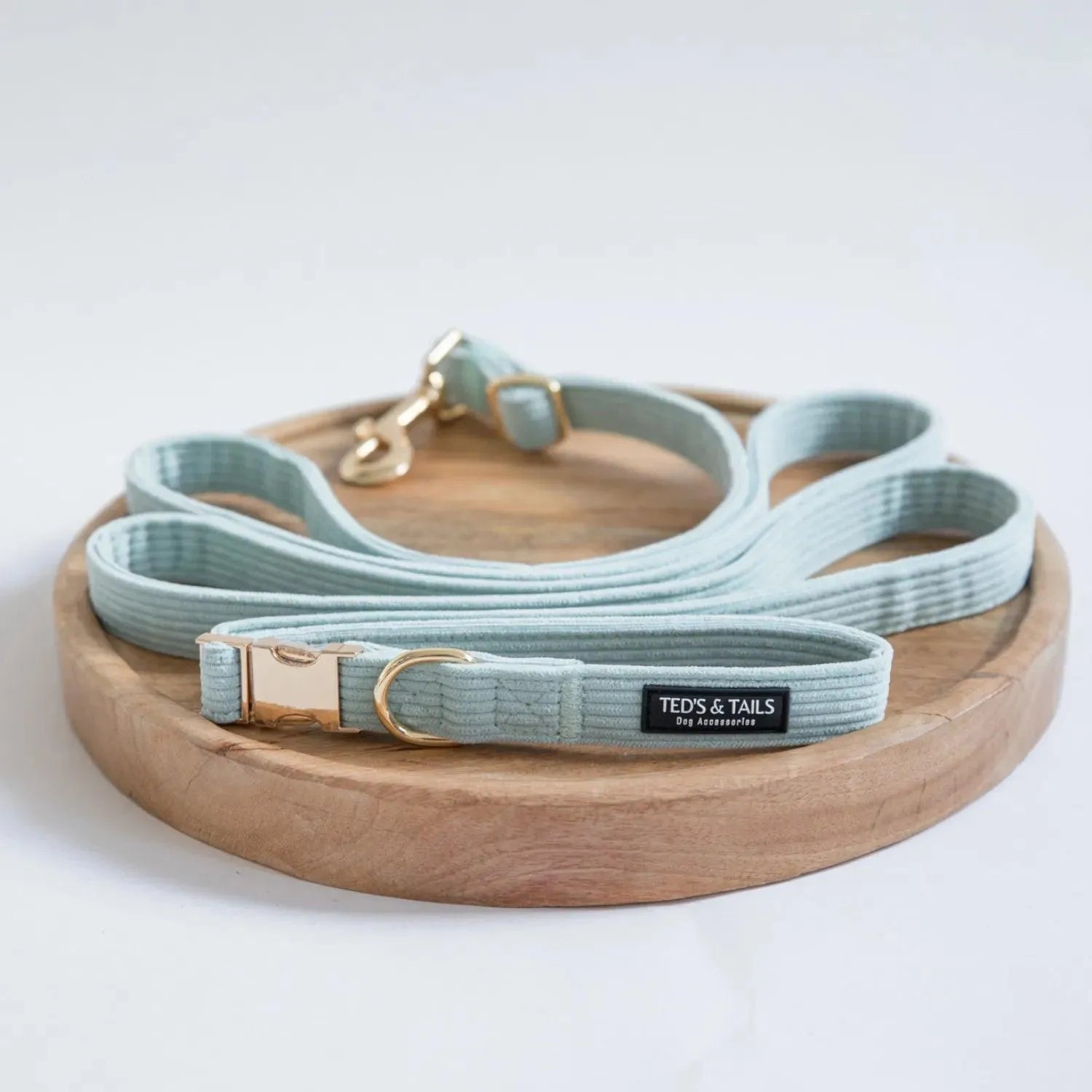 Minty May collectie - Ted's and Tails - boetiek, handsfree hondenriem, lente outfit voor je hond, Stoer hondentuigje, teds and tails - By Marley